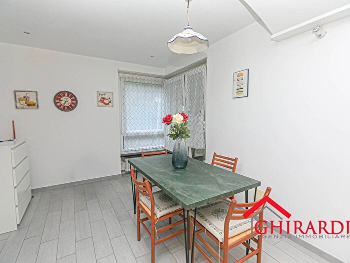 Appartamento trilocale in affitto in Via Rollino, Sestri Ponente, Genova