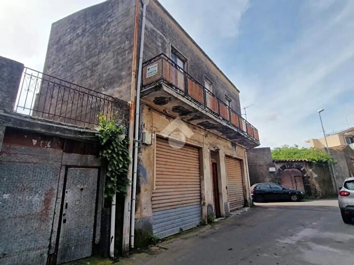 Casa bilocale in vendita in Via Ospedale, Aci SantAntonio