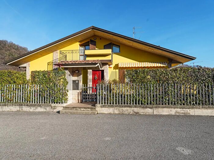 Casa con 5 locali in vendita in Trimagna a, Almenno San Salvatore