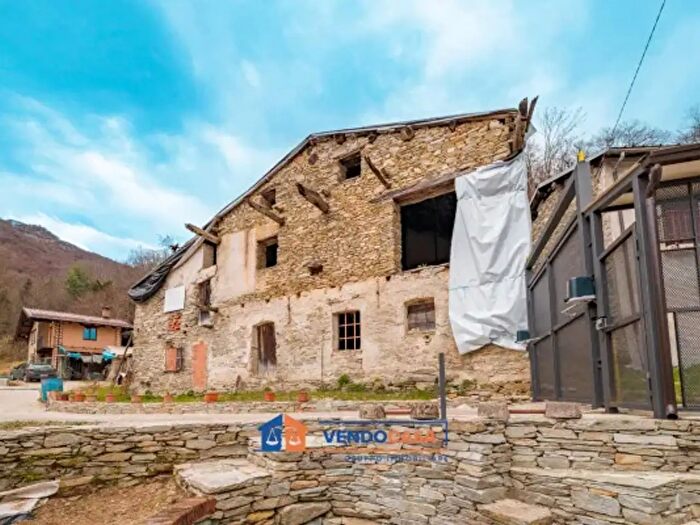 Casa in vendita in Via delle Meschie, Peveragno