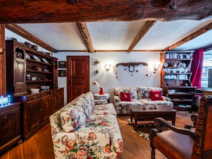 Appartamento quadrilocale in affitto in Viale Monte Bianco, Centro, Courmayeur