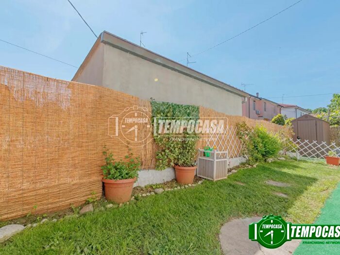 Appartamento trilocale in vendita in Vigolzone