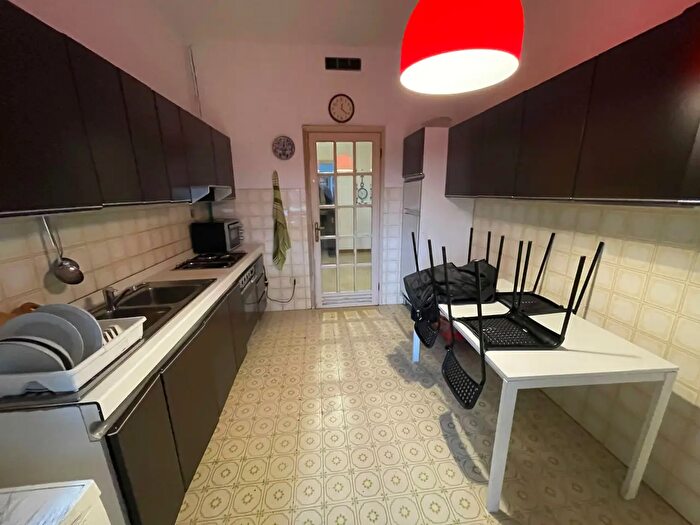 Appartamento con 5 locali in affitto in Carrara