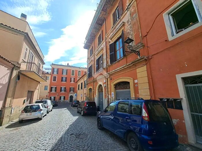 Appartamento trilocale in vendita in Via S Gaspare del Bufalo, Albano Laziale