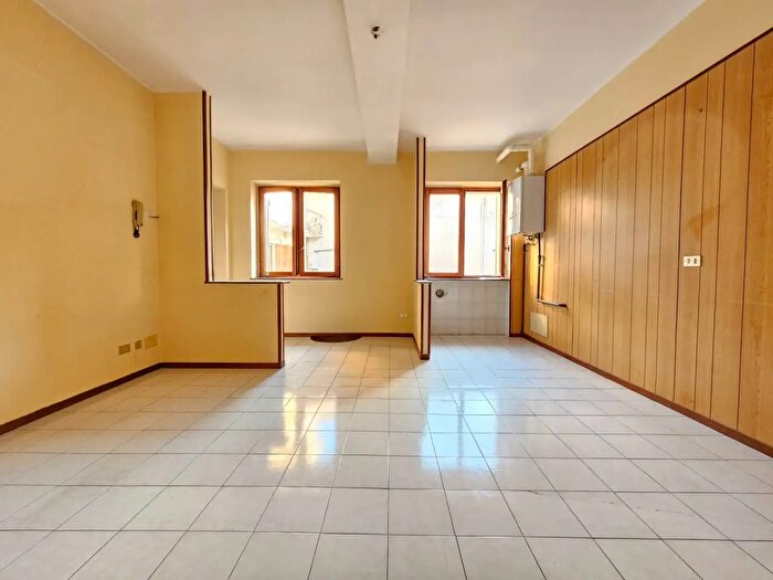 Appartamento bilocale in vendita in Via Marconi, Oleggio