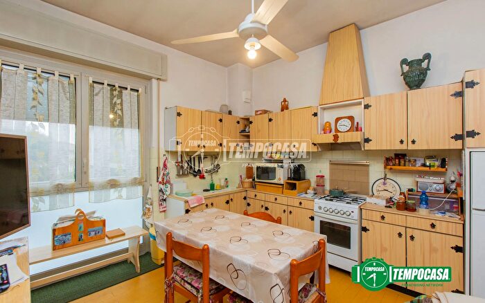 Appartamento quadrilocale in vendita in Via Lecce, Busto Arsizio