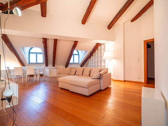 Casa trilocale in affitto in Barbaroux, Via Roma, Torino