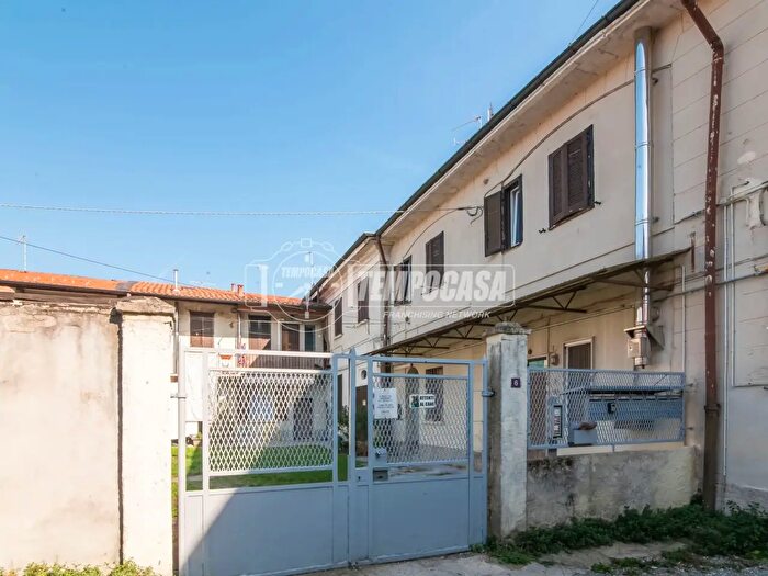 Appartamento bilocale in vendita in Via Valassina, Paderno Dugnano
