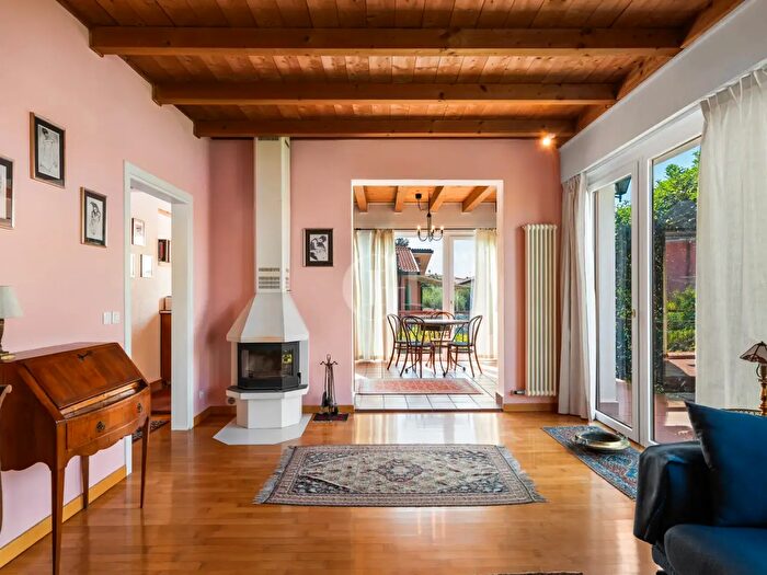 Appartamento con 6 locali in vendita in Lazise