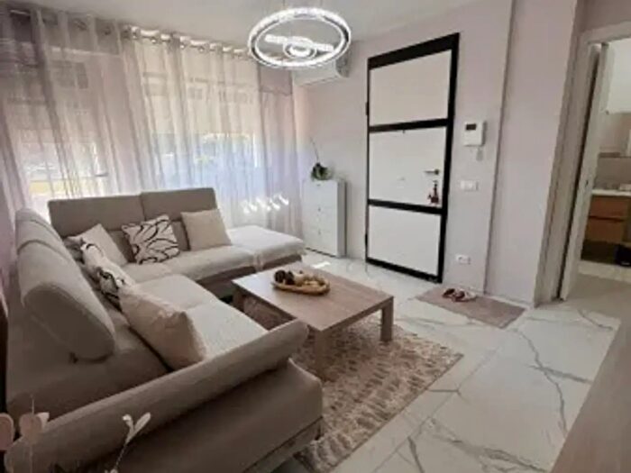 Appartamento quadrilocale in vendita in Viale Nerone, Anzio