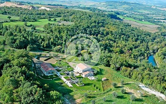 Casa con 6 locali in vendita in Manciano
