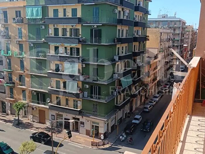 Appartamento quadrilocale in vendita in Via Dante, Taranto
