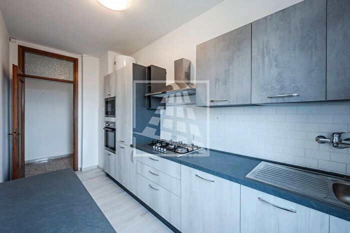 Appartamento trilocale in vendita in Cesare Battisti, Correggio