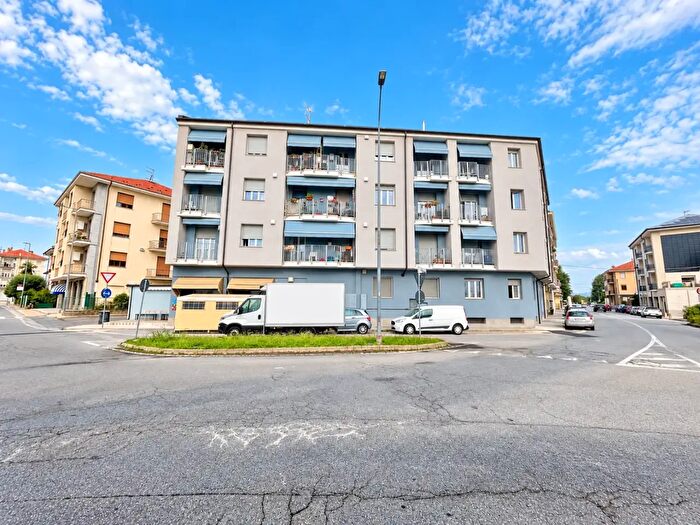 Appartamento bilocale in vendita in Via F Gabotto, Bra