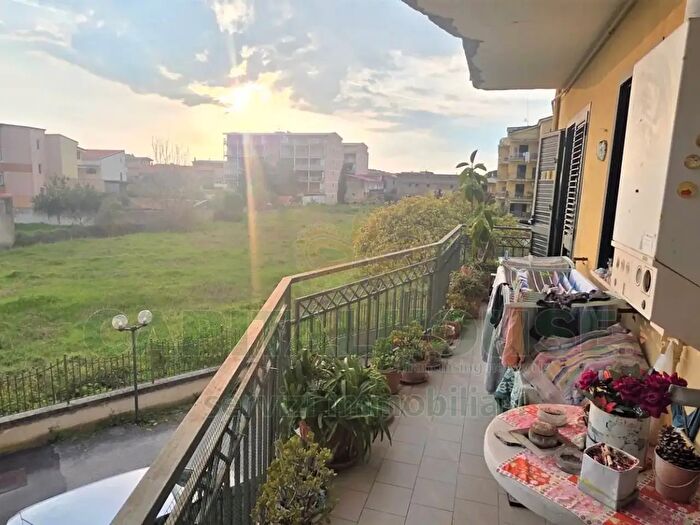 Appartamento trilocale in vendita in Via Rossellini, Caserta