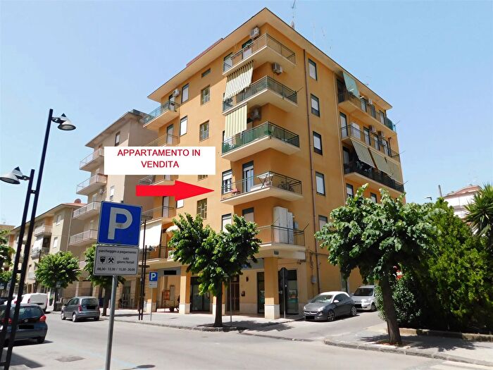 Appartamento con 5 locali in vendita in Corso Sicilia San Cataldo, San Cataldo