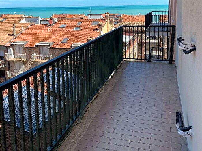 Appartamento quadrilocale in affitto in Centro, Porto Recanati