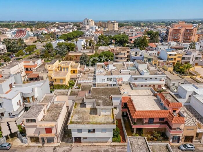 Appartamento trilocale in vendita in Via Puglia, Galatina