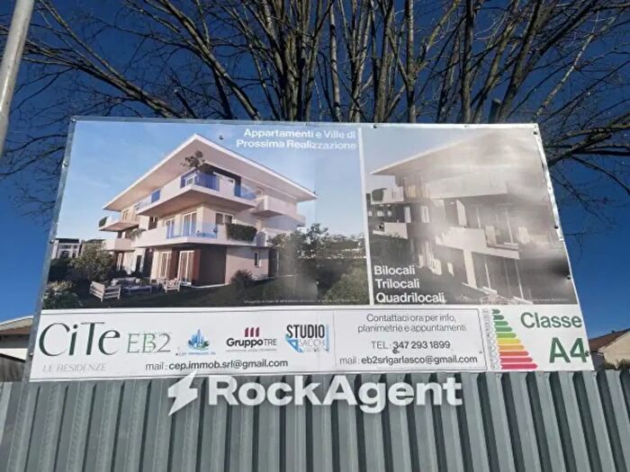 Appartamento trilocale in vendita in Via San Pietro, Garlasco