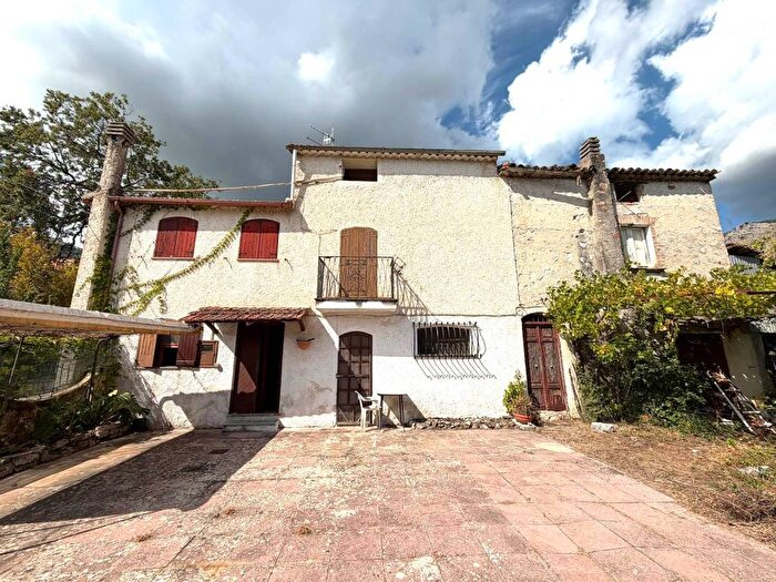 Casa con 6 locali in vendita in Via Turrimai, Spigno Saturnia