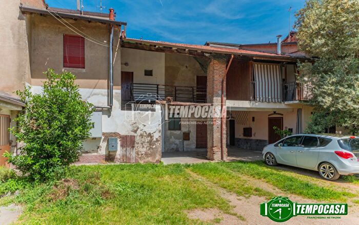 Case in Vendita e in Affitto - 2