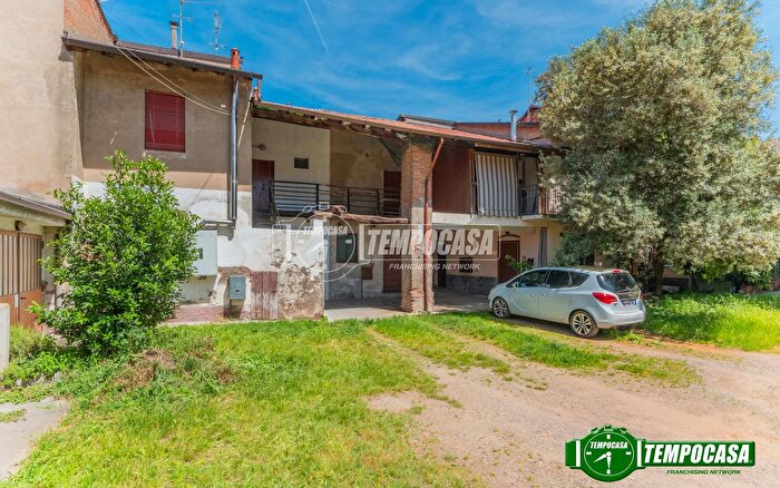 Case in Vendita e in Affitto - 3