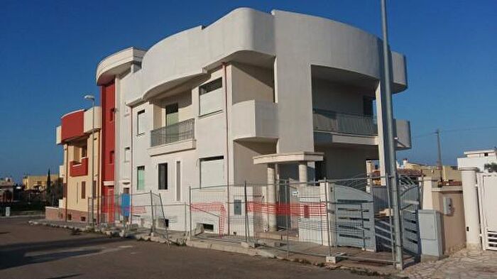 Appartamento con 5 locali in vendita in Parabita