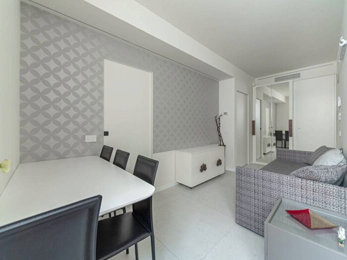 Appartamento bilocale in affitto in Via Melzo, Porta Venezia, Milano