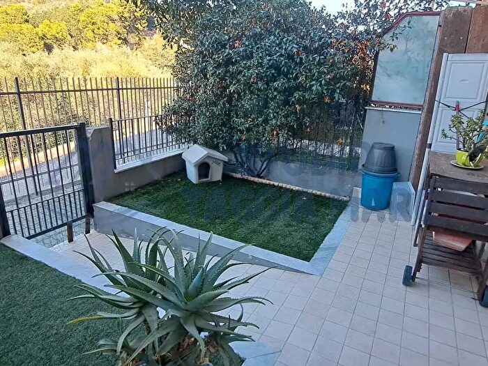 Appartamento trilocale in vendita in Via Terzorio, Santo Stefano Al Mare