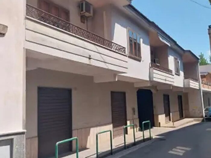 Casa con 6 locali in vendita in Via Francesco Serao, San Cipriano DAversa