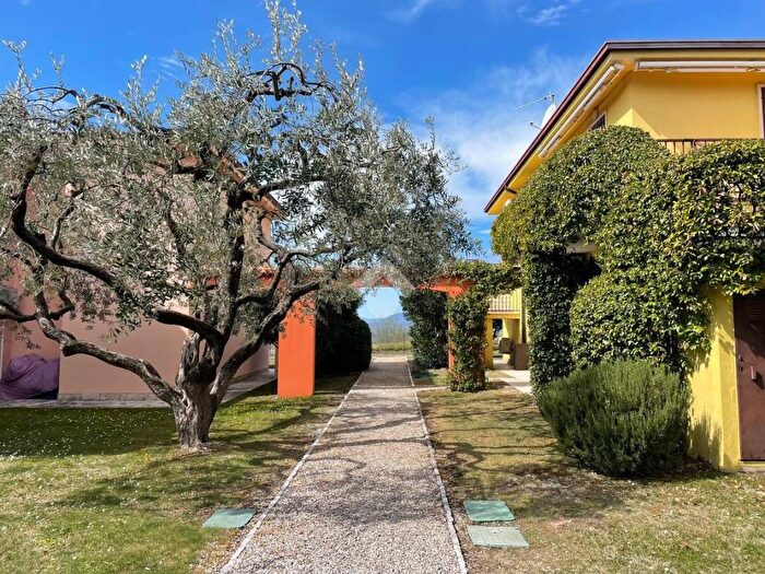 Appartamento bilocale in affitto in Str VECCHIA VALQUAROLE, Cavaion Veronese