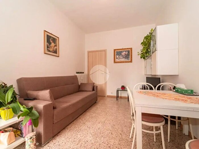 Appartamento trilocale in vendita in Via Bongiovanni, Torino