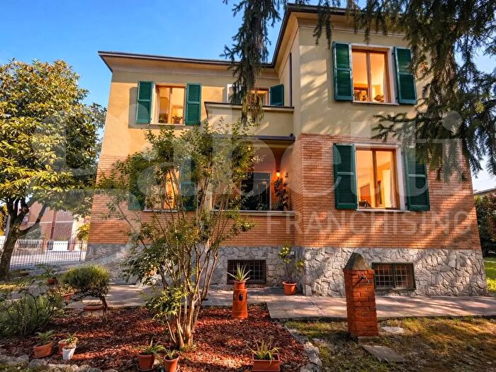 Casa in vendita in Pascoli, Santa Giuletta