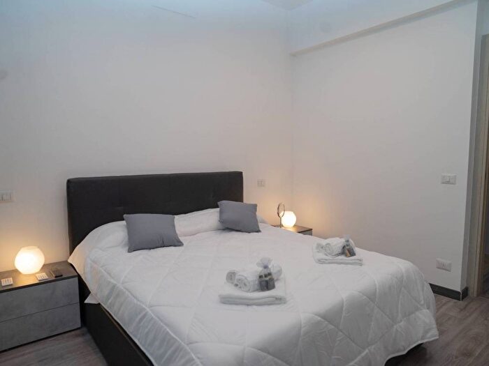 Appartamento bilocale in affitto in Via dei Corazzieri, Cecchignola Giuliano Dalmata, Roma