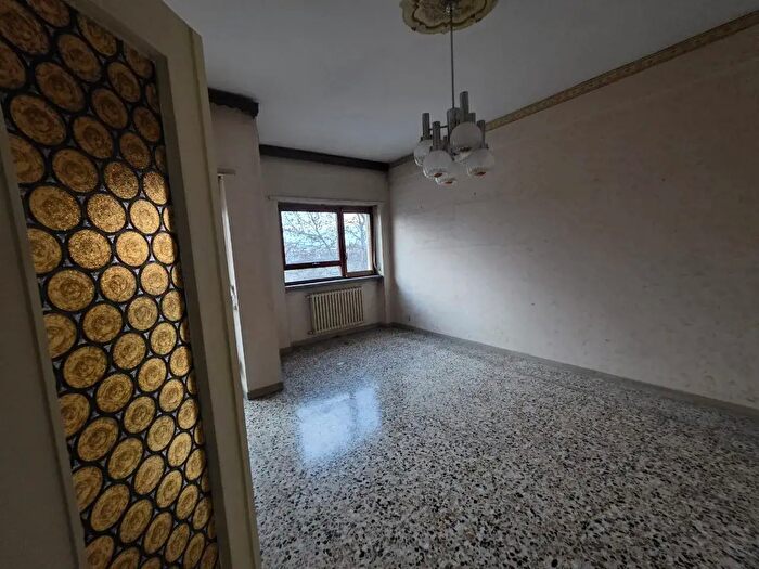 Appartamento trilocale in vendita in Via delle Primule, Torino