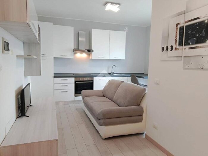 Appartamento monolocale in affitto in Via Bianzanella, Cimitero, Bergamo