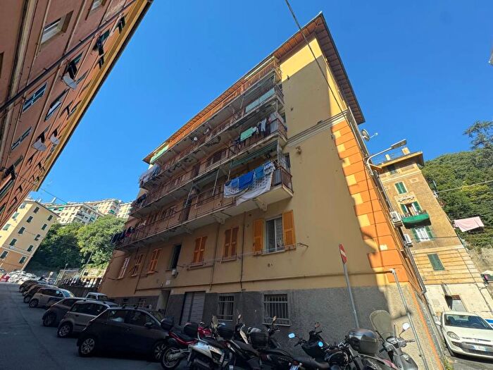 Appartamento bilocale in affitto in Via Venezia, Dinegro, Genova