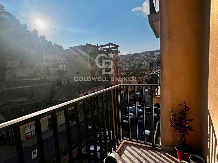 Appartamento quadrilocale in vendita in Via Correri, Modica