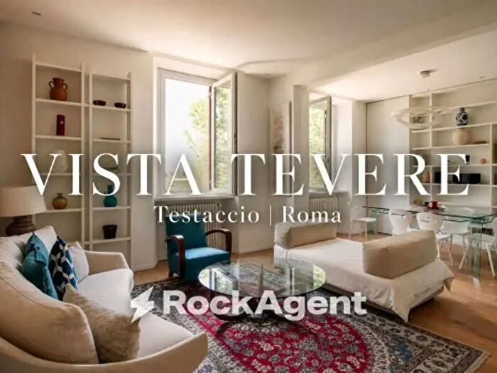 Appartamento trilocale in vendita in Lungotevere Testaccio, Roma