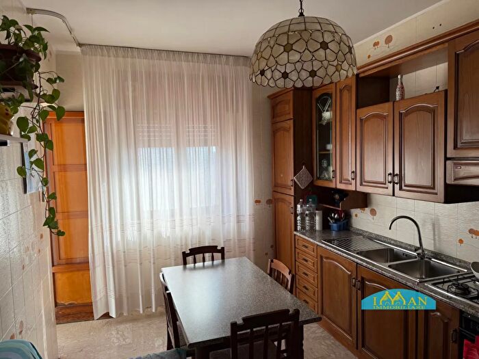 Appartamento trilocale in vendita in Via Napoli, Ceglie Messapica