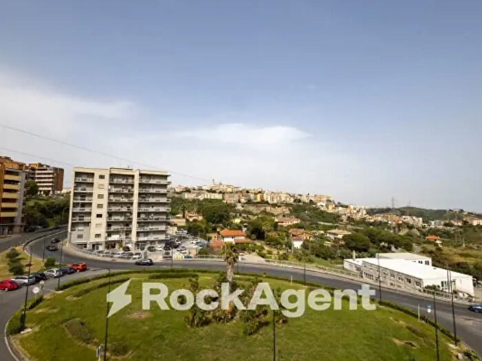 Appartamento trilocale in vendita in Viale Vincenzo De Filippis, Catanzaro