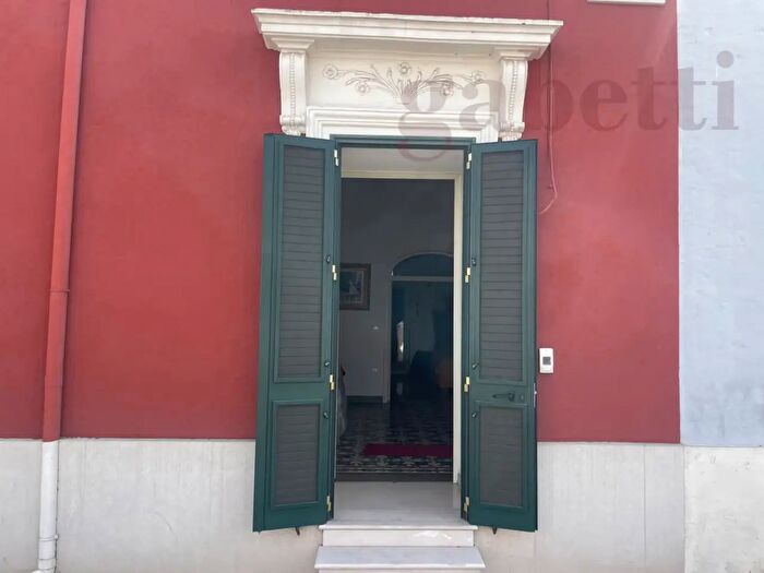 Casa quadrilocale in vendita in Via San Leonardo, Spongano