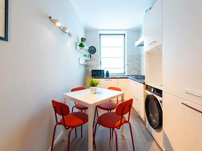 Appartamento monolocale in affitto in Via Muzio Attendolo Detto Sforza, Milano