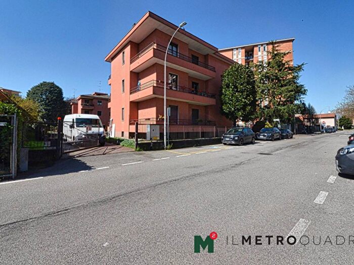 Appartamento bilocale in affitto in Via Privata Maggio, Vedano al Lambro