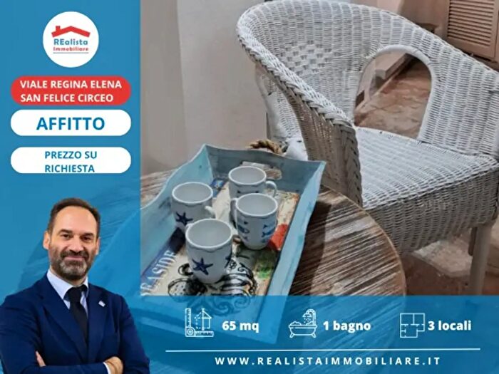 Appartamento trilocale in affitto in Viale Regina Elena, San Felice Circeo