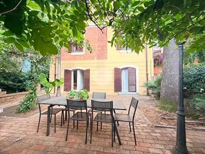 Casa con 5 locali in vendita in Viale Carnaro, Roma