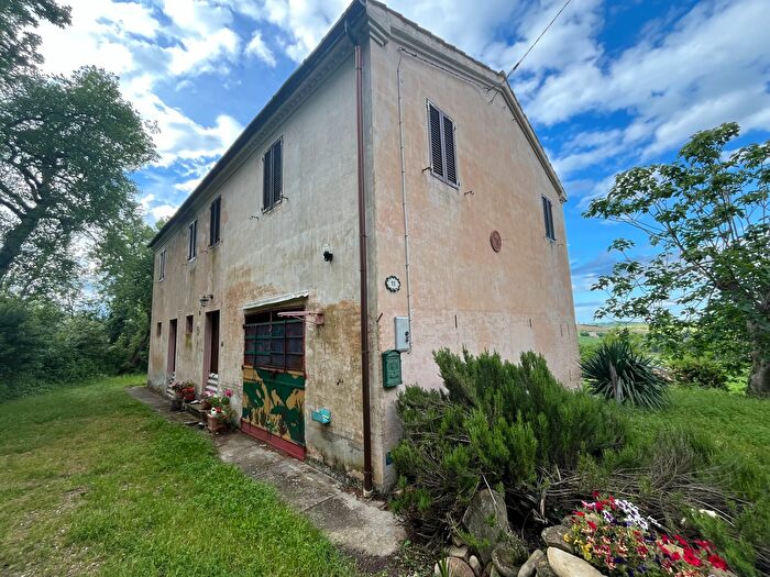 Casa con 6 locali in vendita in Contrada Colle, Montecarotto