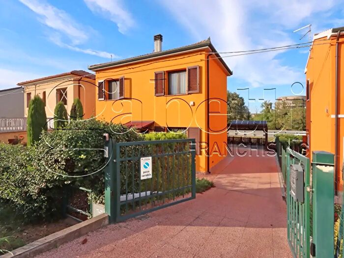 Casa in vendita in Via Arginone, Ferrara