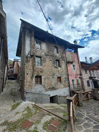 Casa quadrilocale in vendita in Ponte Di Legno