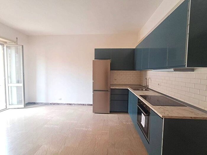 Appartamento trilocale in affitto in Via Capena, Tomba di Nerone, Roma